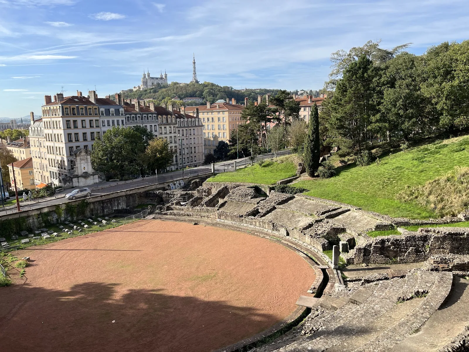 Amphithéâtre Des Trois Gaules — photo 1