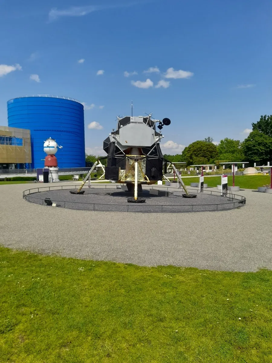 Astralia (Cité De L'Espace)