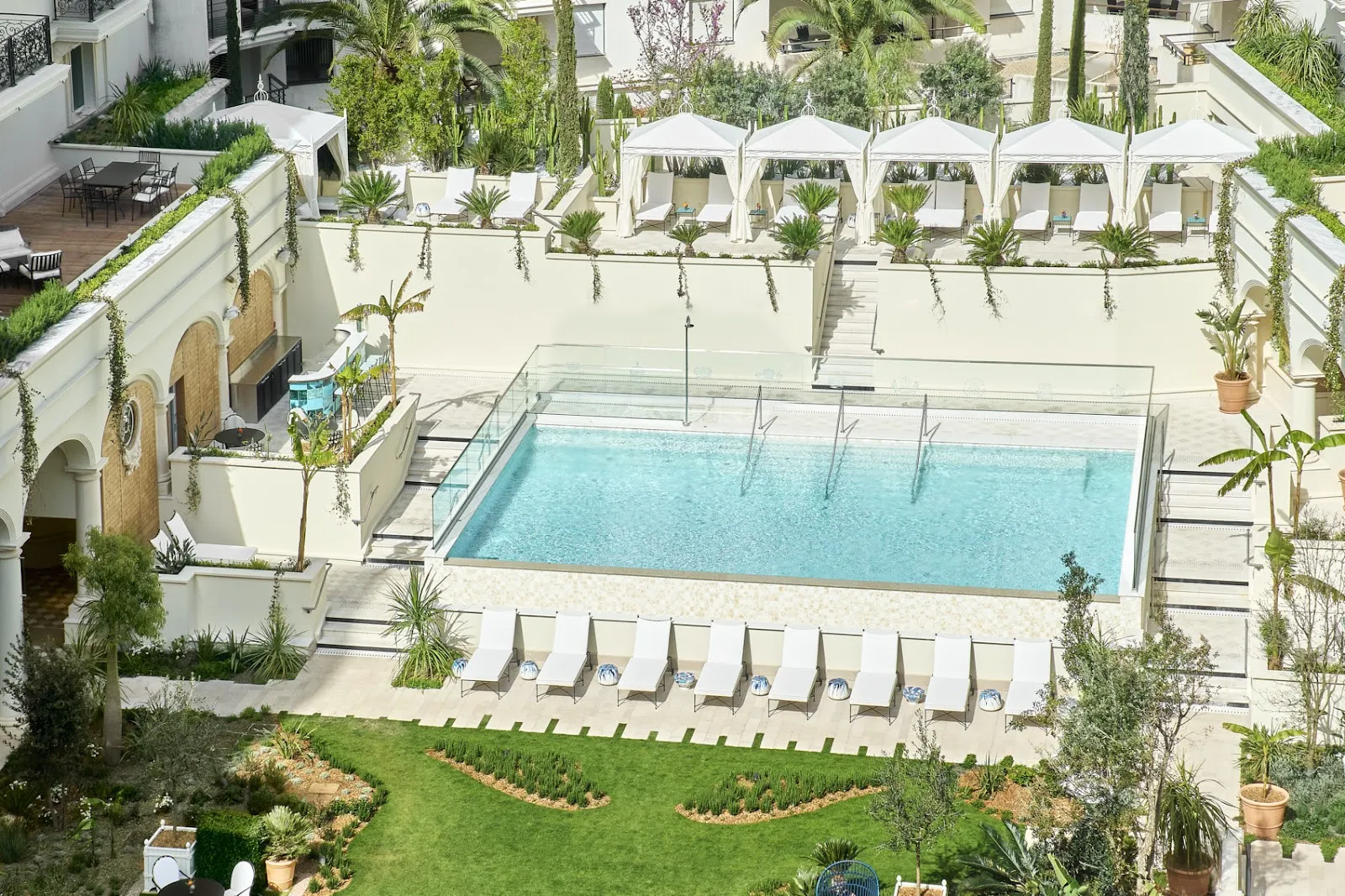 Carlton Cannes, A Regent Hotel