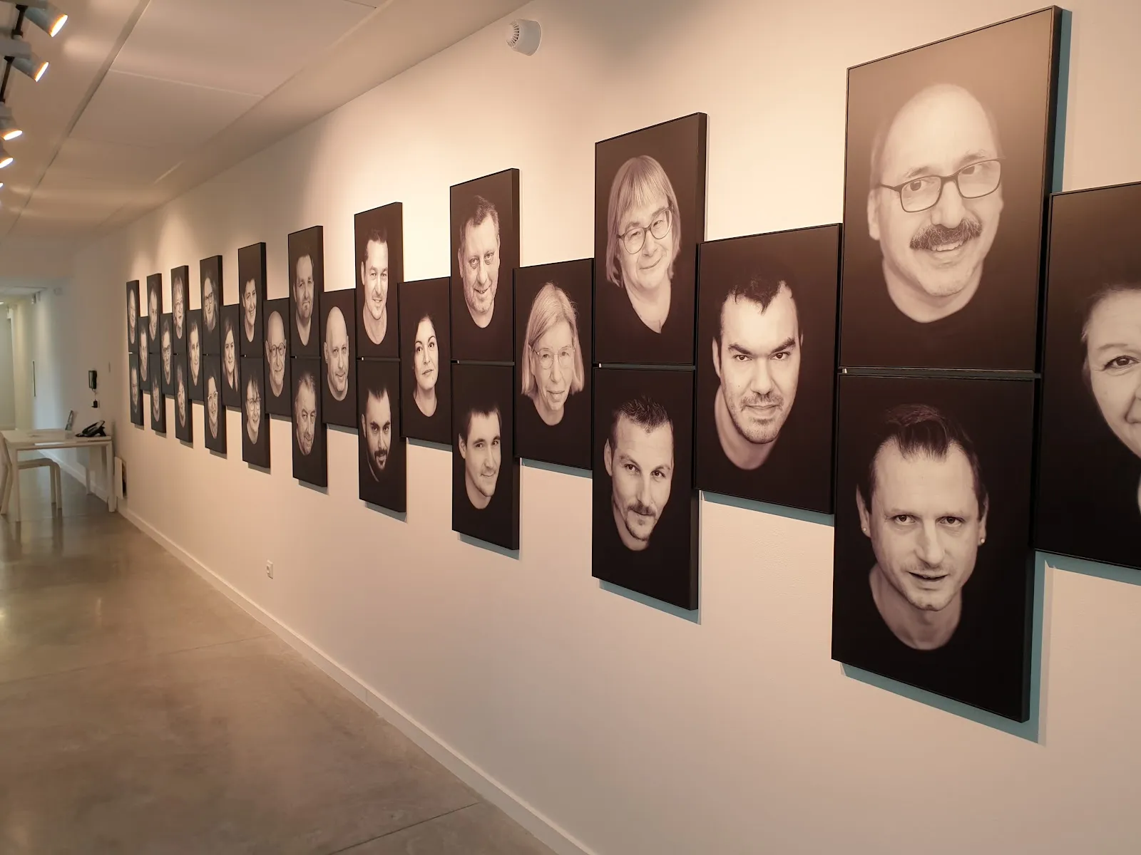 Centre Frontière$ - Galerie D'Art — photo 1