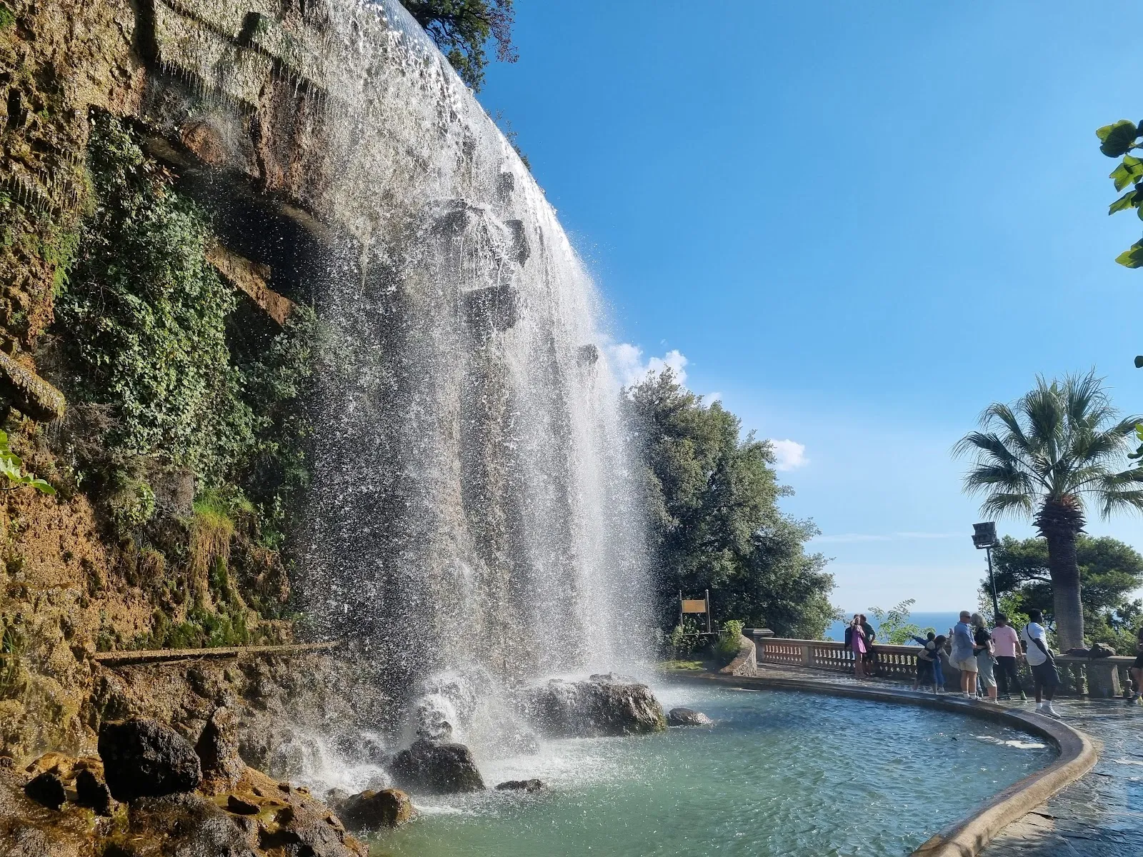 Colline Du Château — photo 1