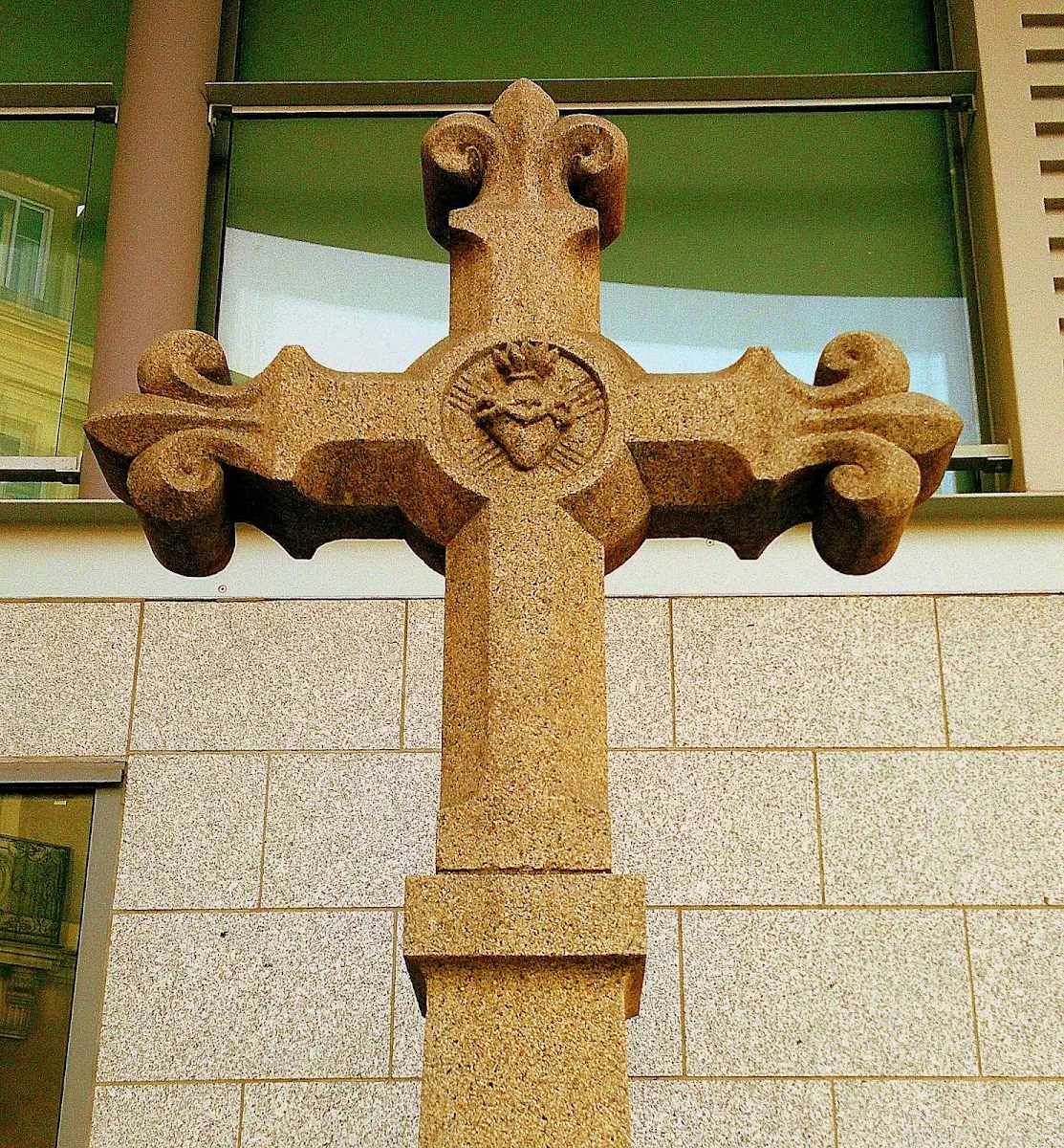 Croix À la Mémoire Du Général Charette