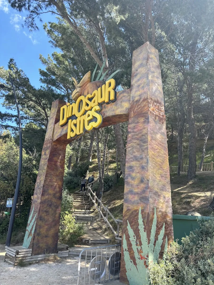 Dinosaur'Istres (Accès Libre Et Gratuit)