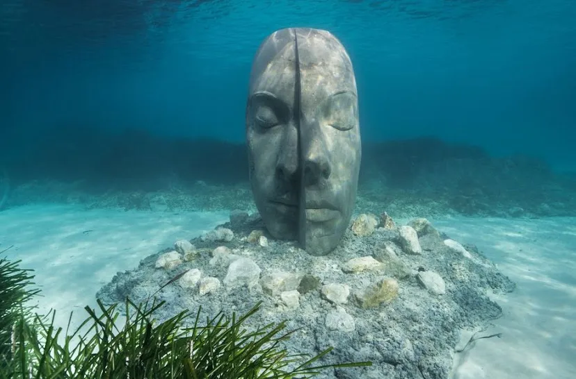 Écomusée Sous-Marin Par Jason Decaires Taylor