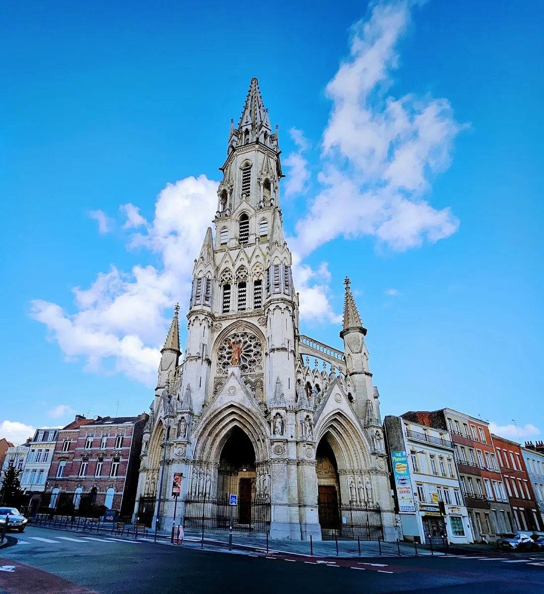 Église Catholique Du Sacré-Cœur — photo 1