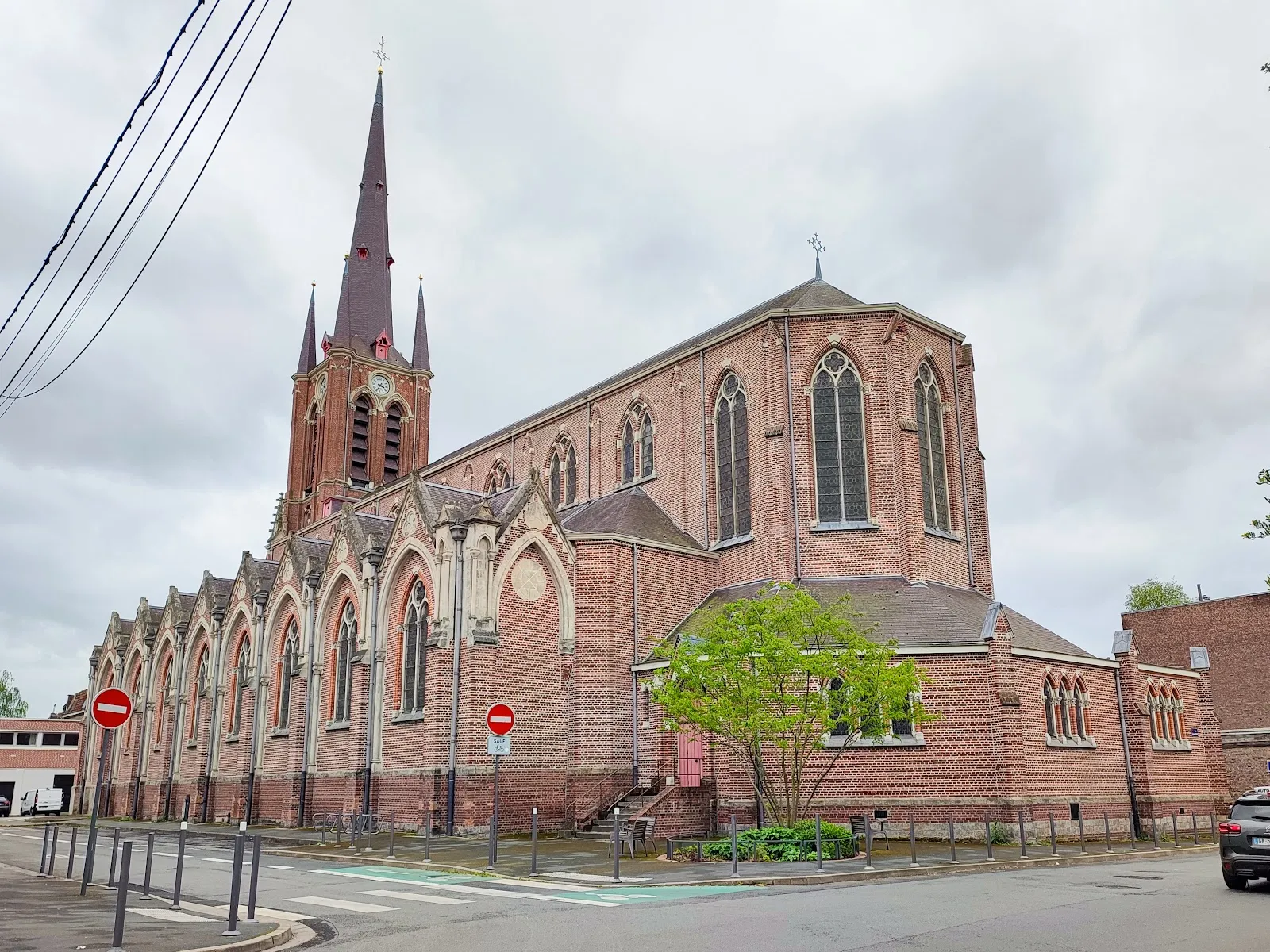 Église Catholique Notre-Dame-De-Fives — photo 1