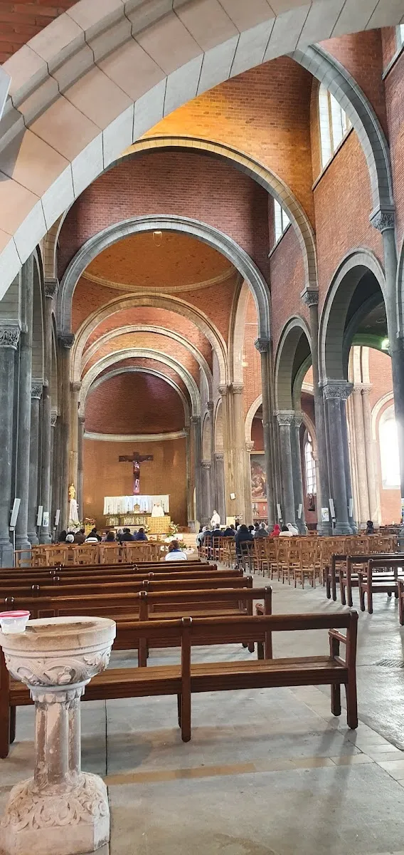 Église Catholique Saint-Pierre Saint-Paul