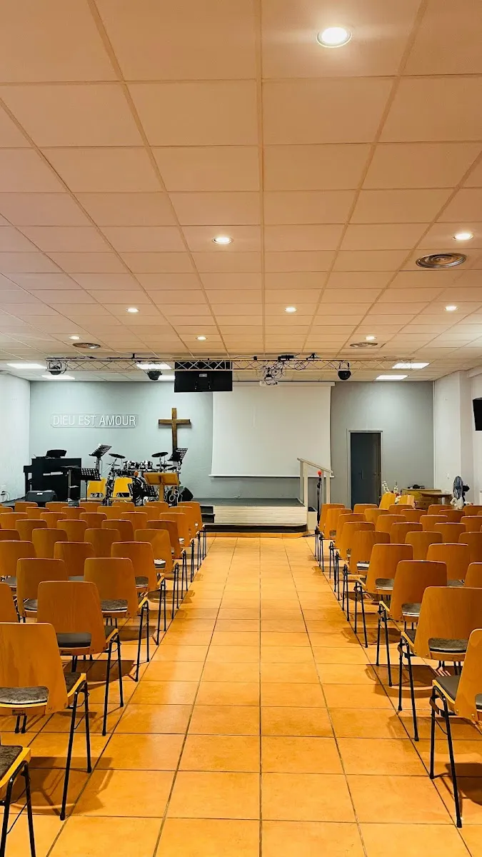 Eglise Évangélique D'Annecy - (Add)