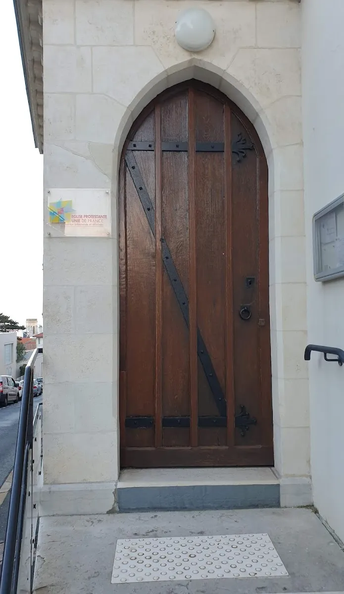 Eglise Protestante Unie De Bayonne Biarritz Pays Basque Sud Landes