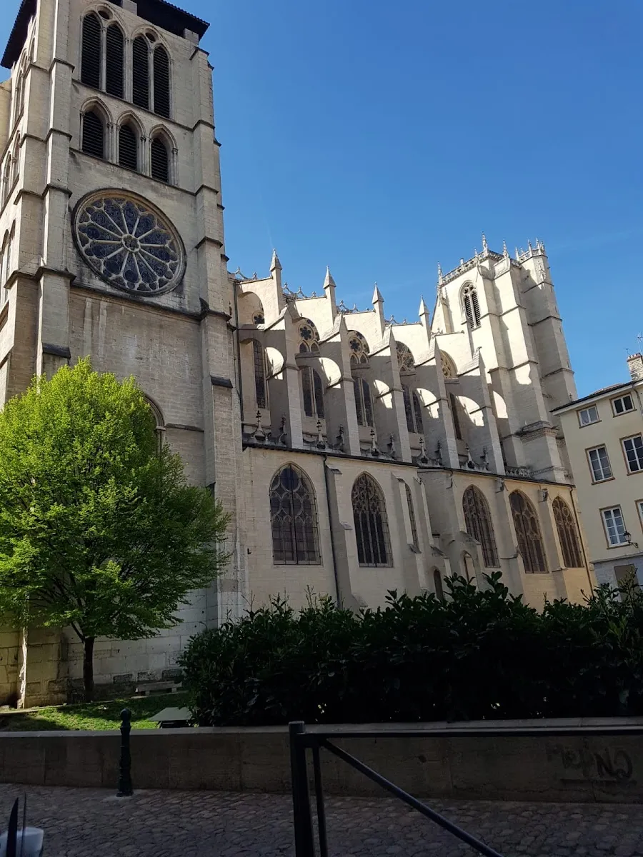 Église Saint-Just De Lyon