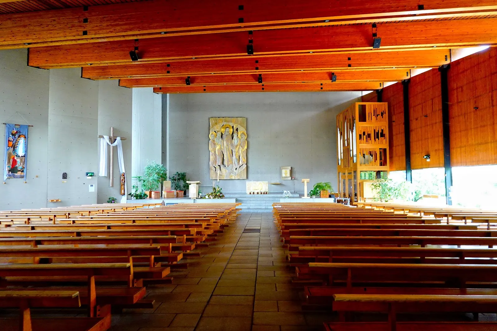Eglise Sainte Bernadette D'Annecy