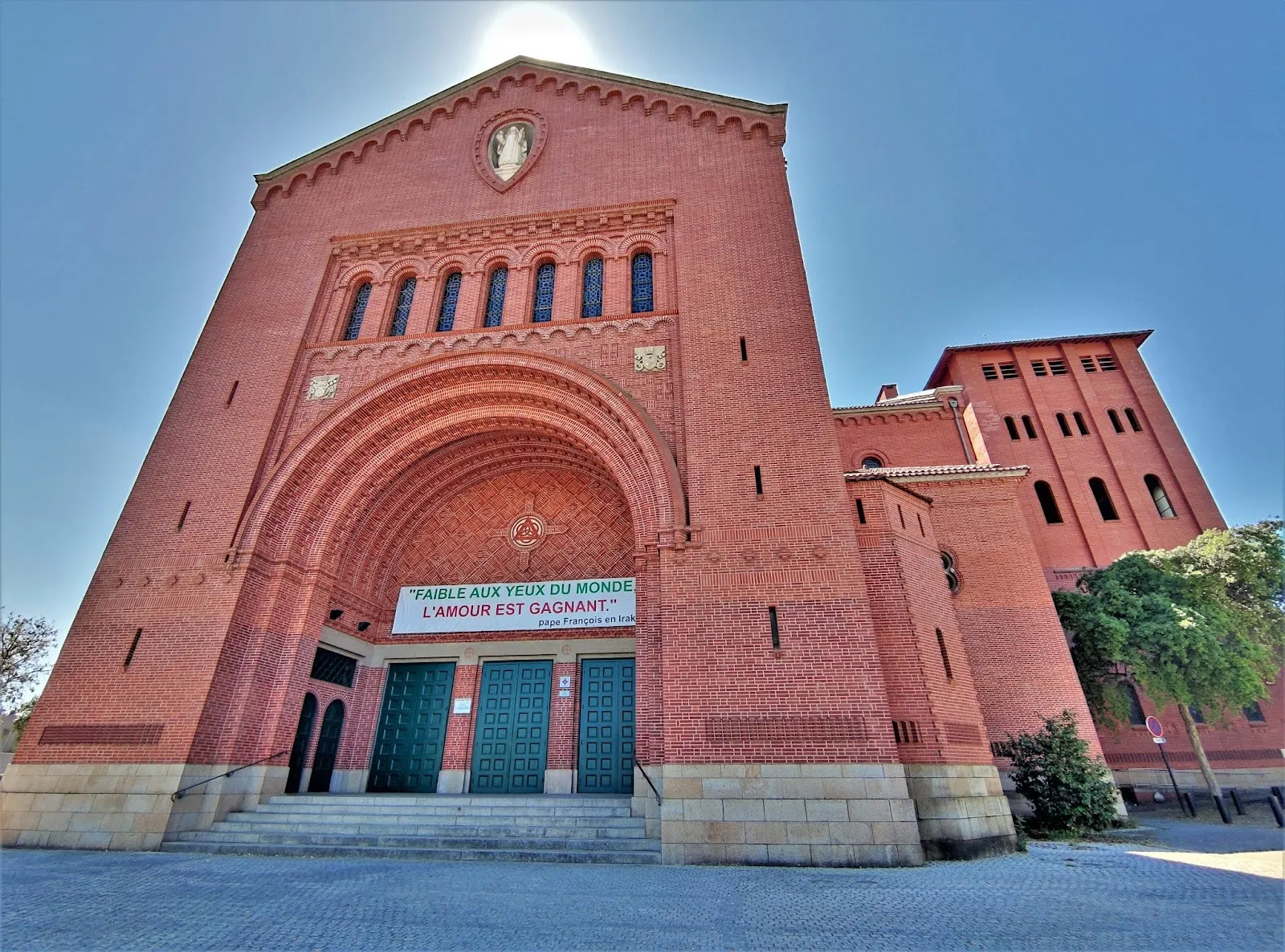 Église Sainte-Thérèse-De-L’Enfant-Jésus — photo 1