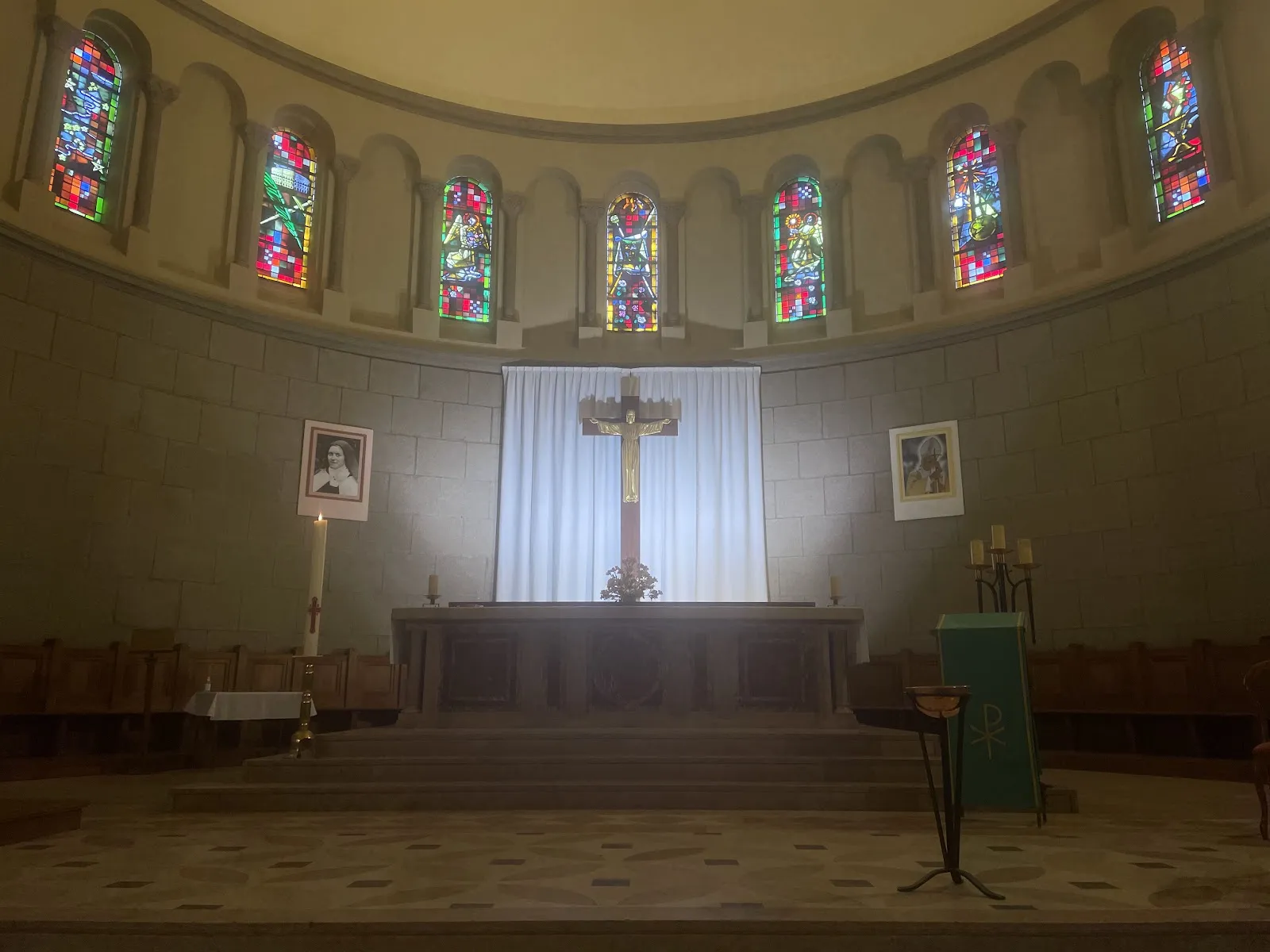 Église Sainte-Thérèse-De-L’Enfant-Jésus