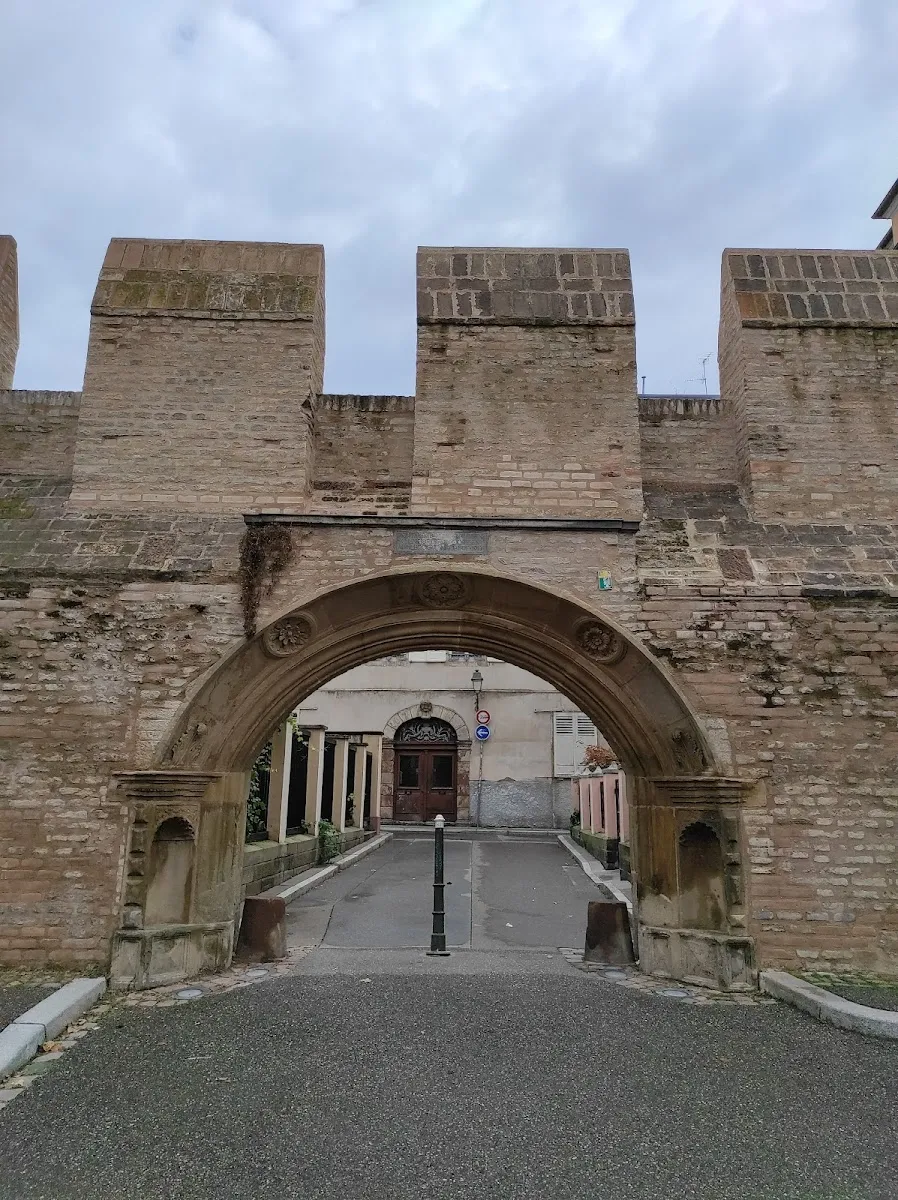 Enceinte Du Moyen Âge — photo 1