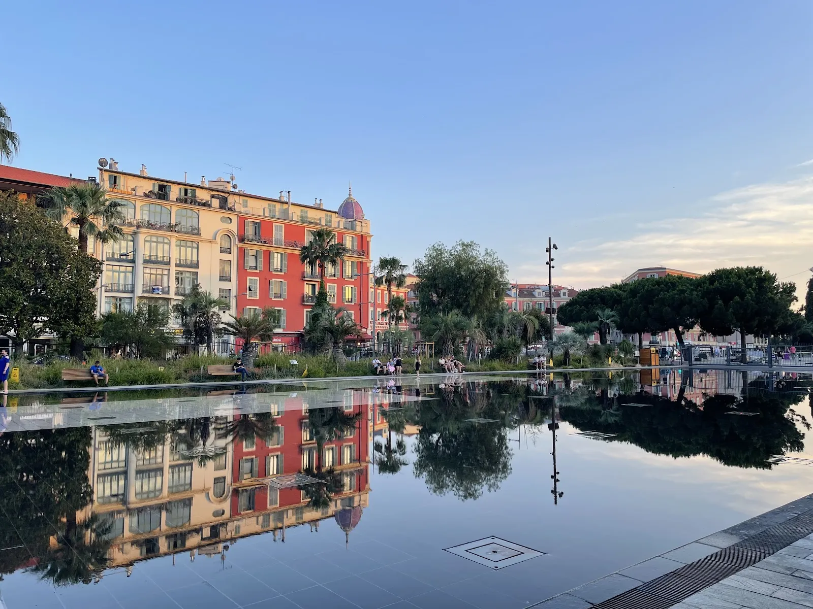 Fontaine À Eau D'Azur — photo 1
