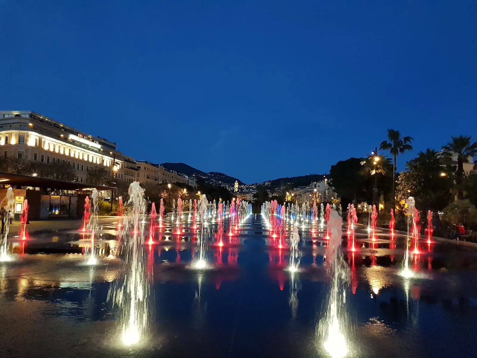 Fontaine À Eau D'Azur
