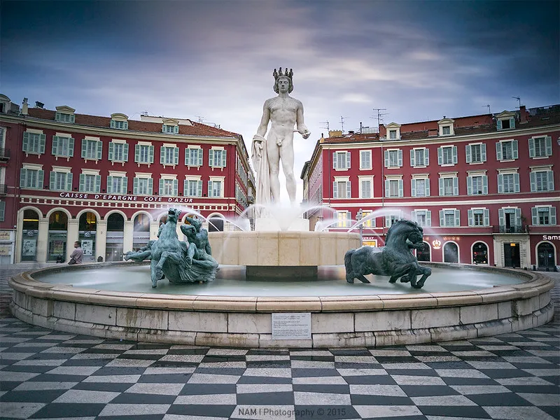 Fontaine Du Soleil — photo 1