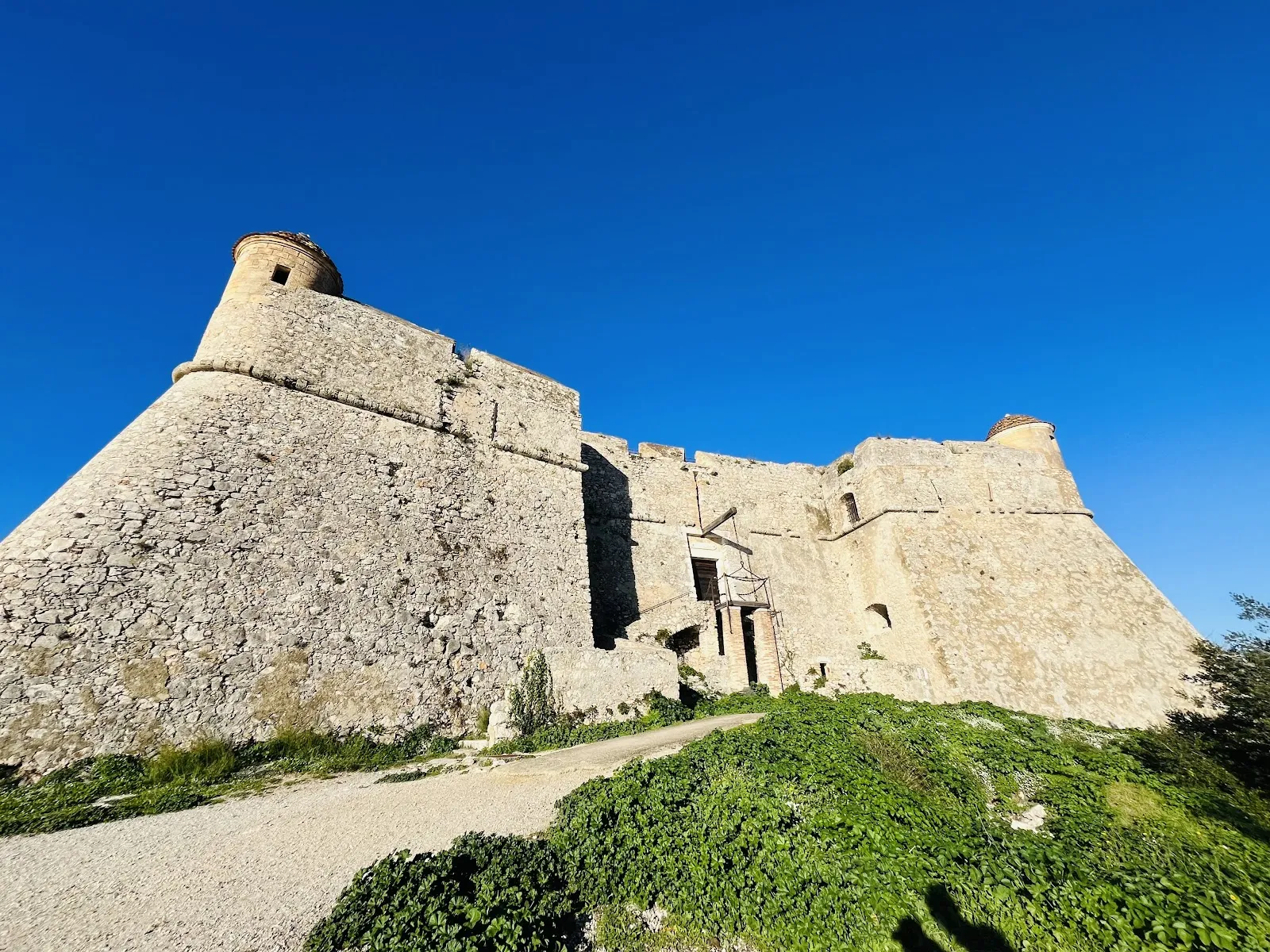 Fort Du Mont Alban — photo 1