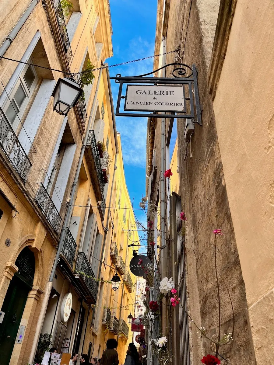 Galerie De L'Ancien Courrier