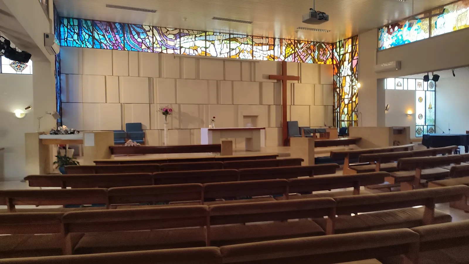 Holy Trinity, Cannes