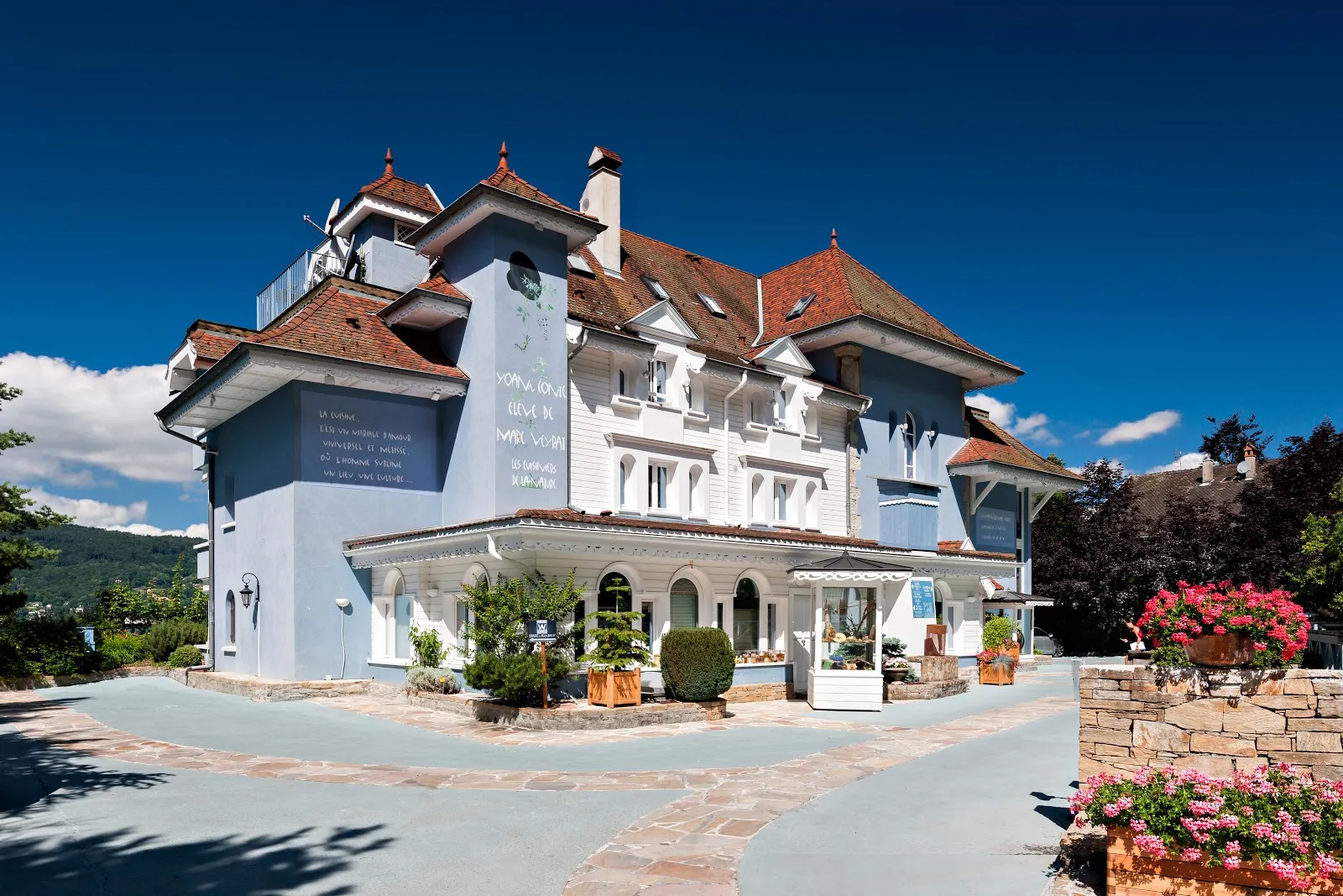 Hôtel Et Restaurant la Maison Bleue — photo 1