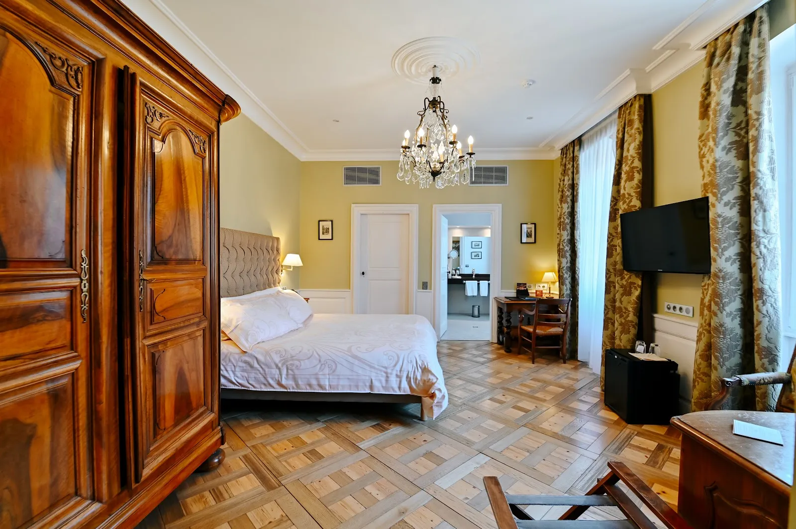 Hôtel & Spa le Bouclier D'Or