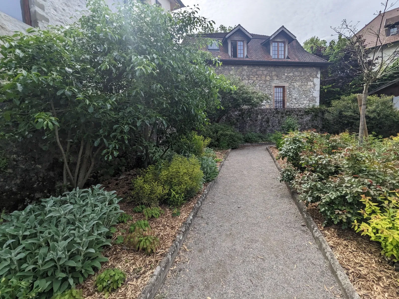 Jardin Des Remparts — photo 1