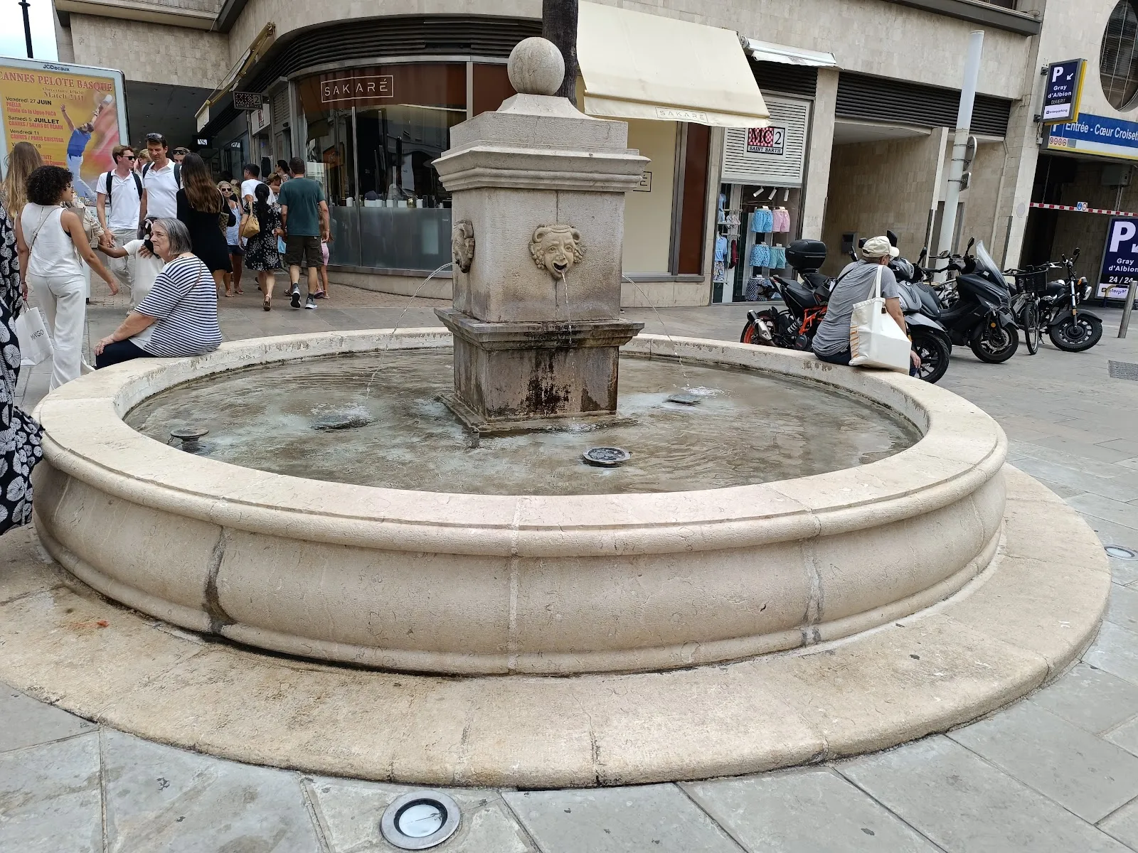La Fontaine De Serbes — photo 1