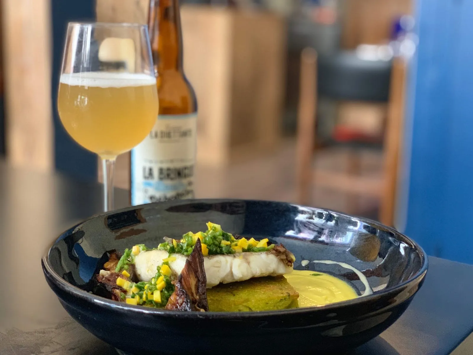 La Mandale Restaurant