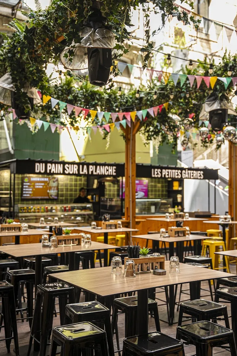 La Place Des Canailles — photo 1