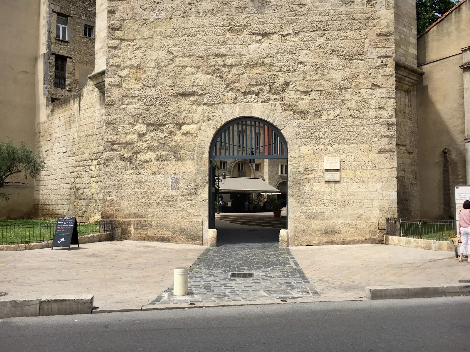 La Tour De la Babote