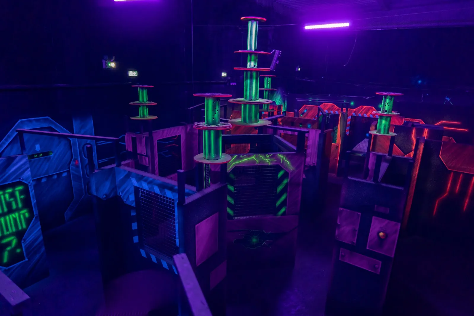Laser Game - Trampoline Park Toulouse Sept Deniers — photo 1