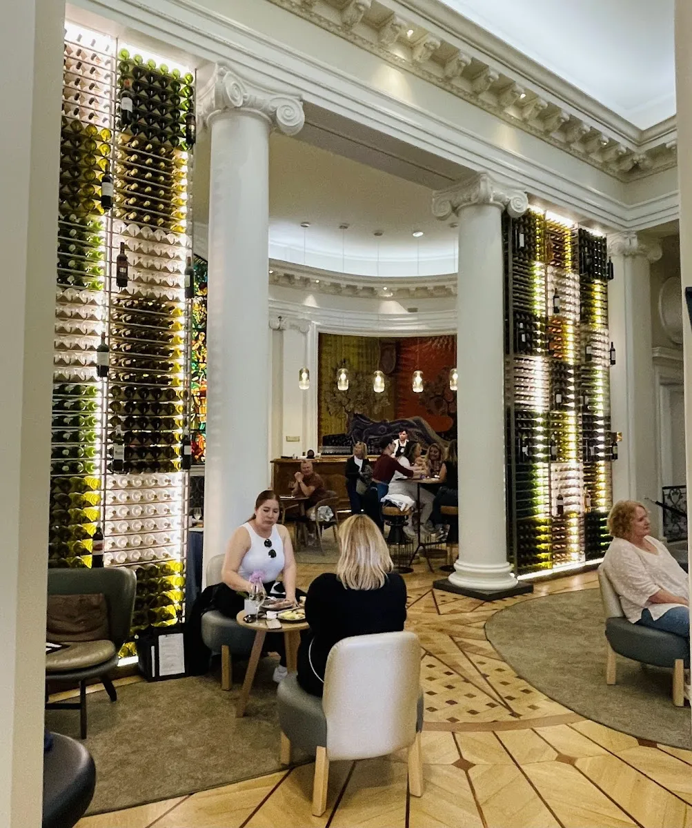 Le Bar À Vin — photo 1