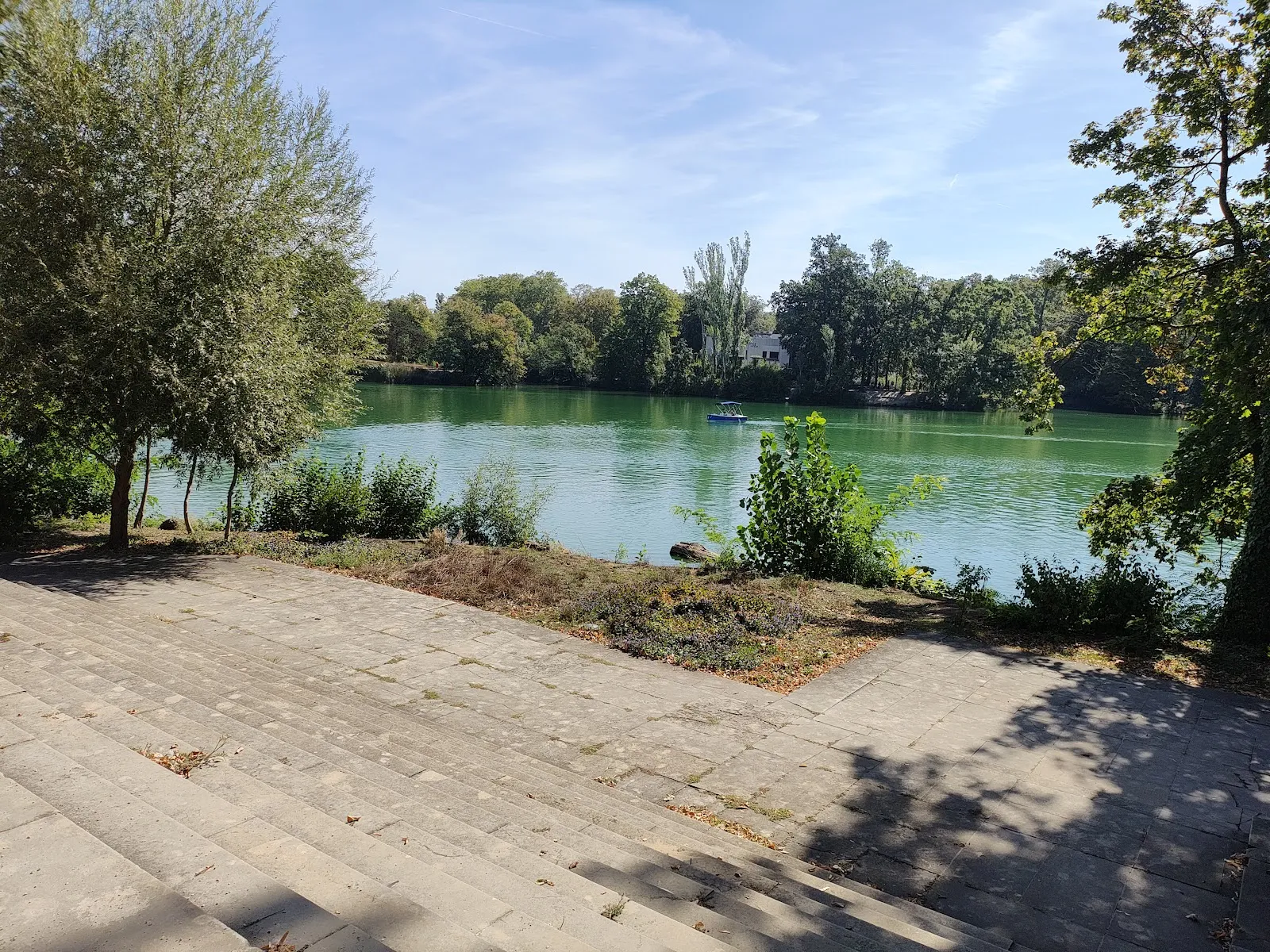 L’Île Du Souvenir