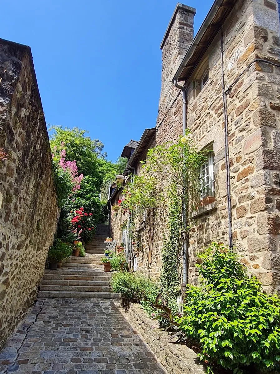 Maison Du Guesclin / Ty Koz