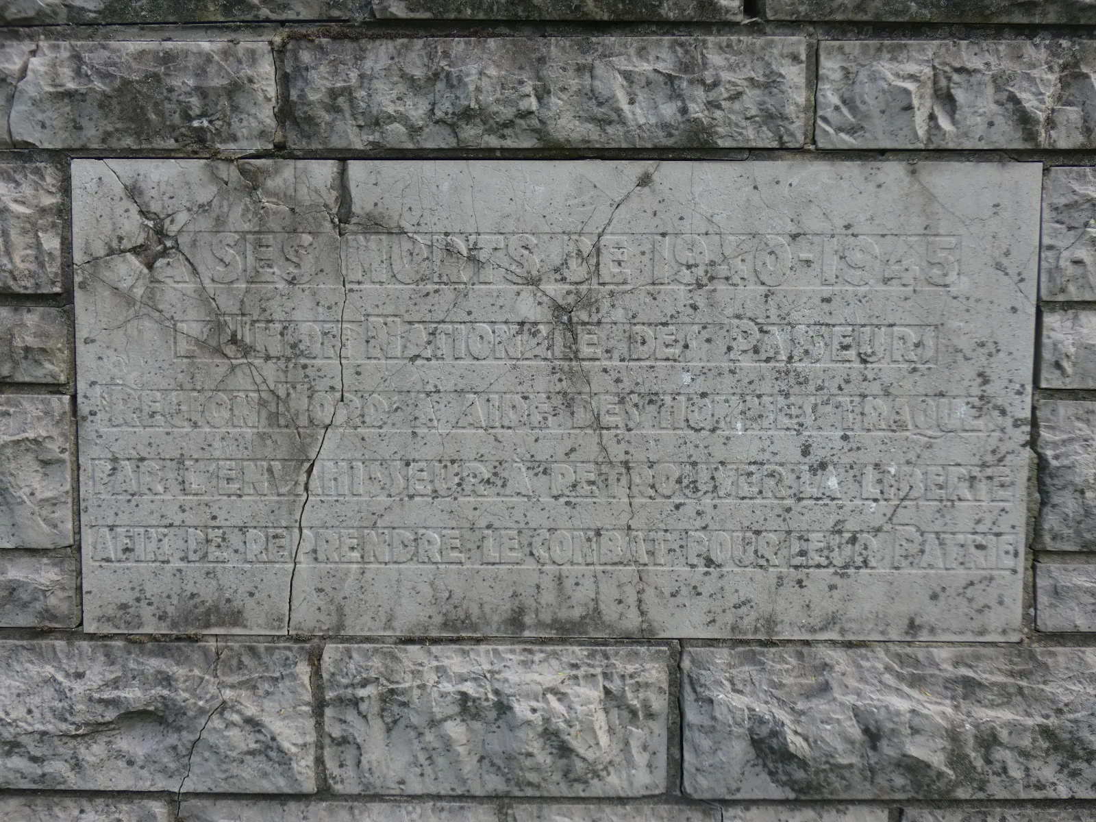 Monument À Louise De Bettignies