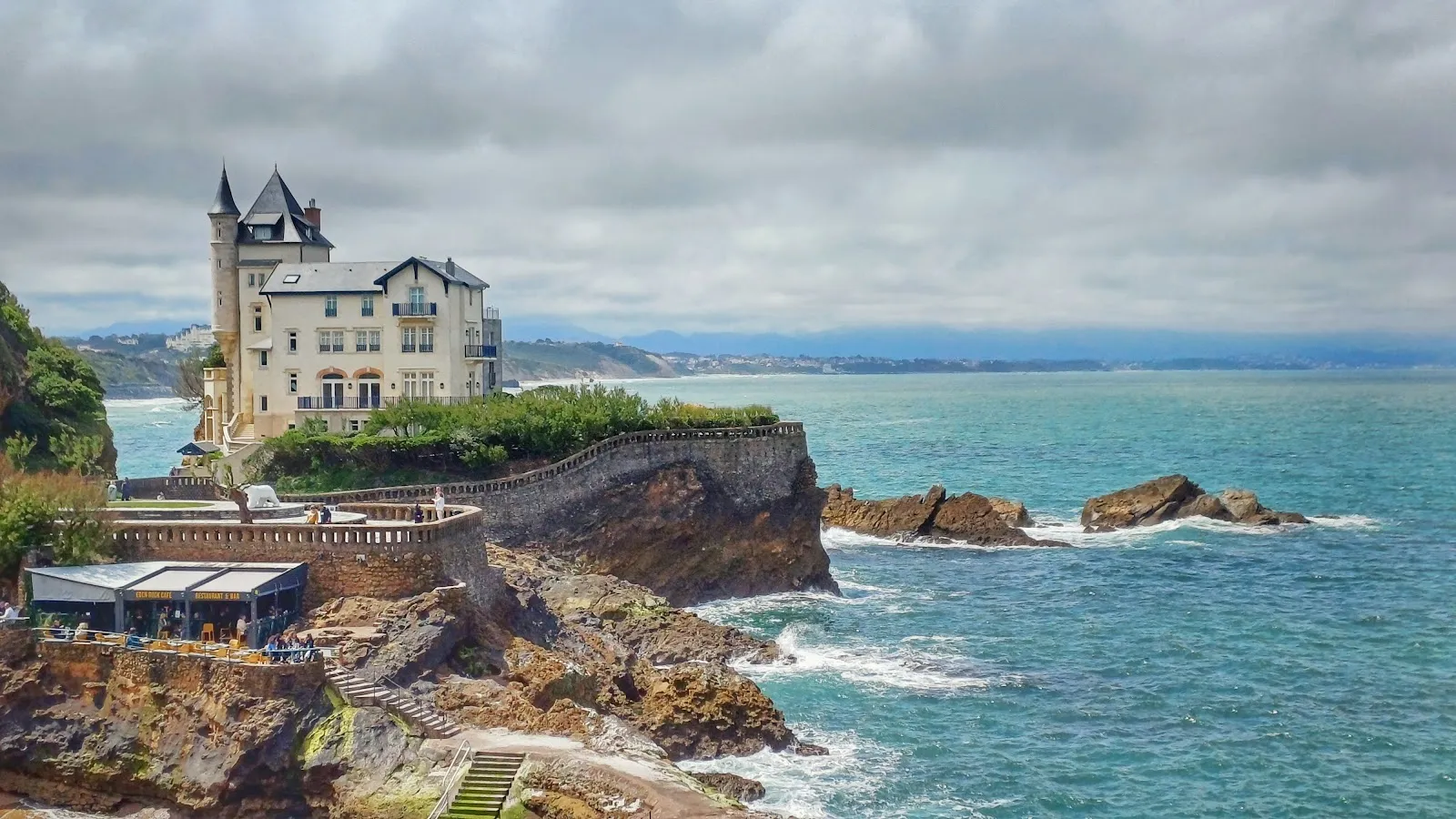 Monument Au Général De Gaulle