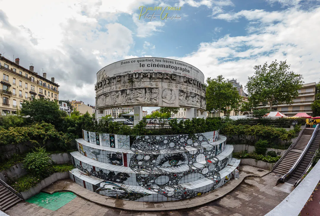 Monument Aux Frères Lumière