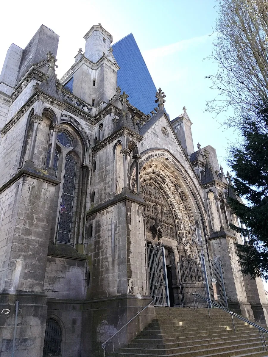 Monument Aux Pigeons Voyageurs