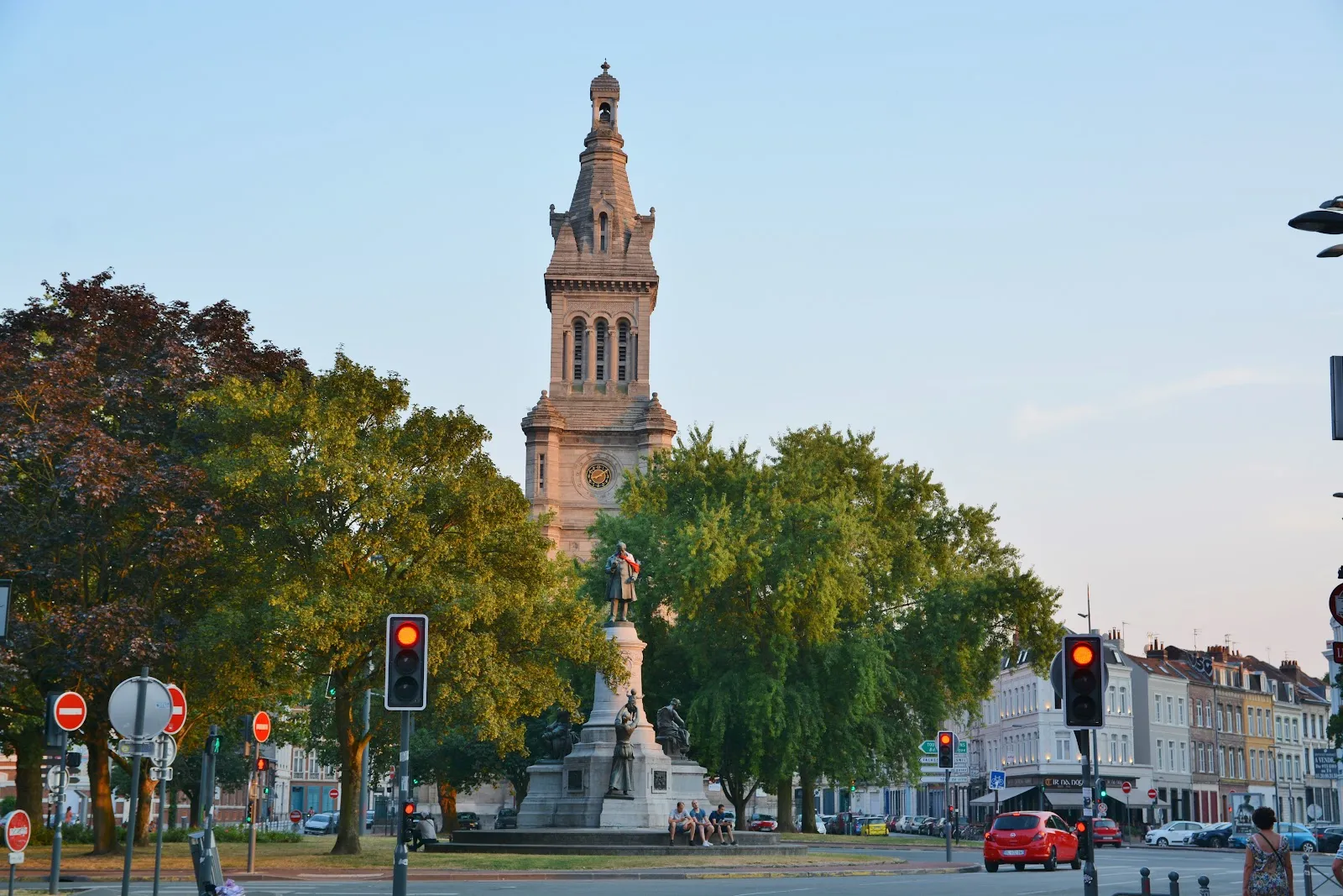 Monument De Louis Pasteur