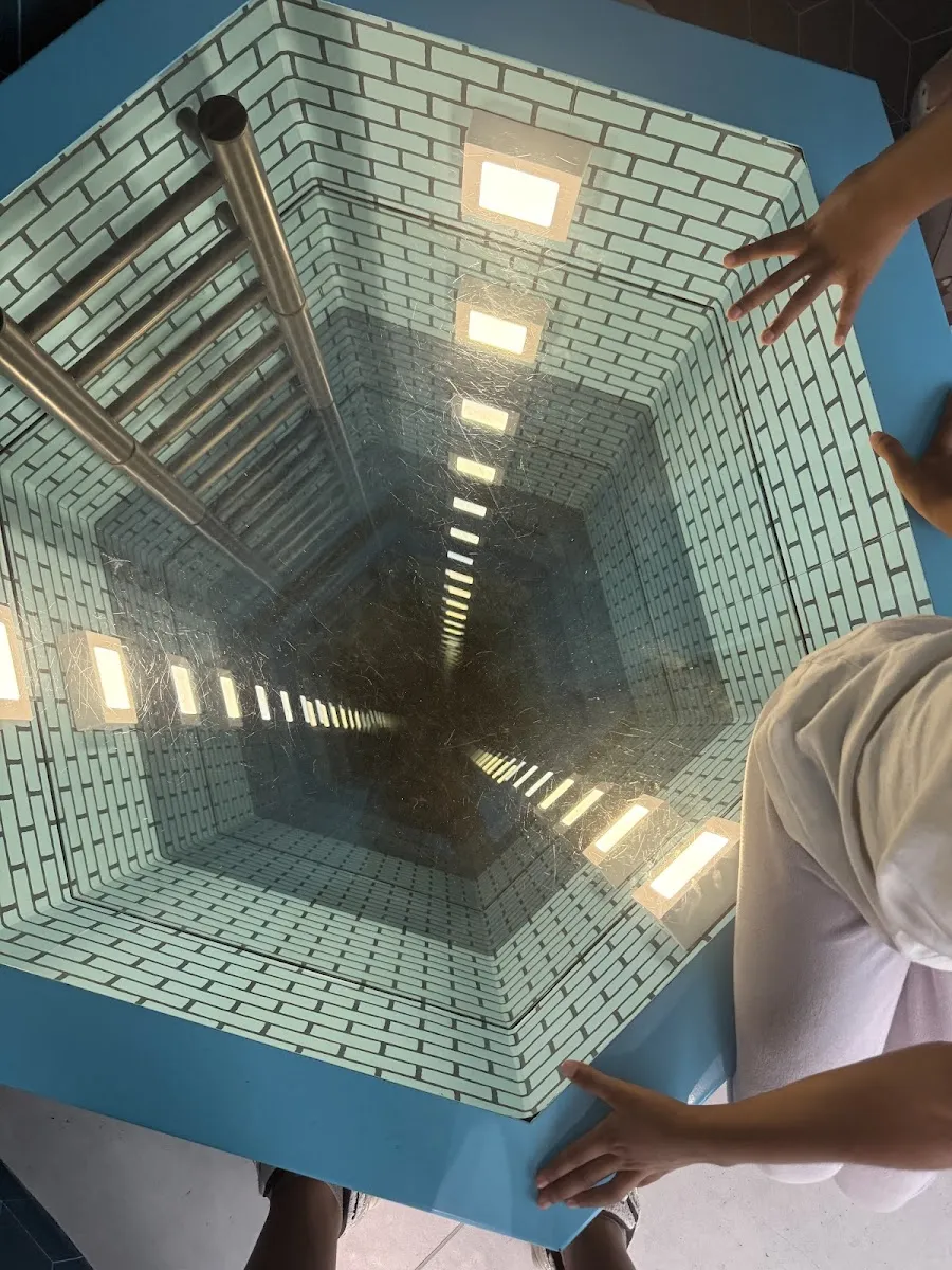 Musée De L'Illusion Marseille