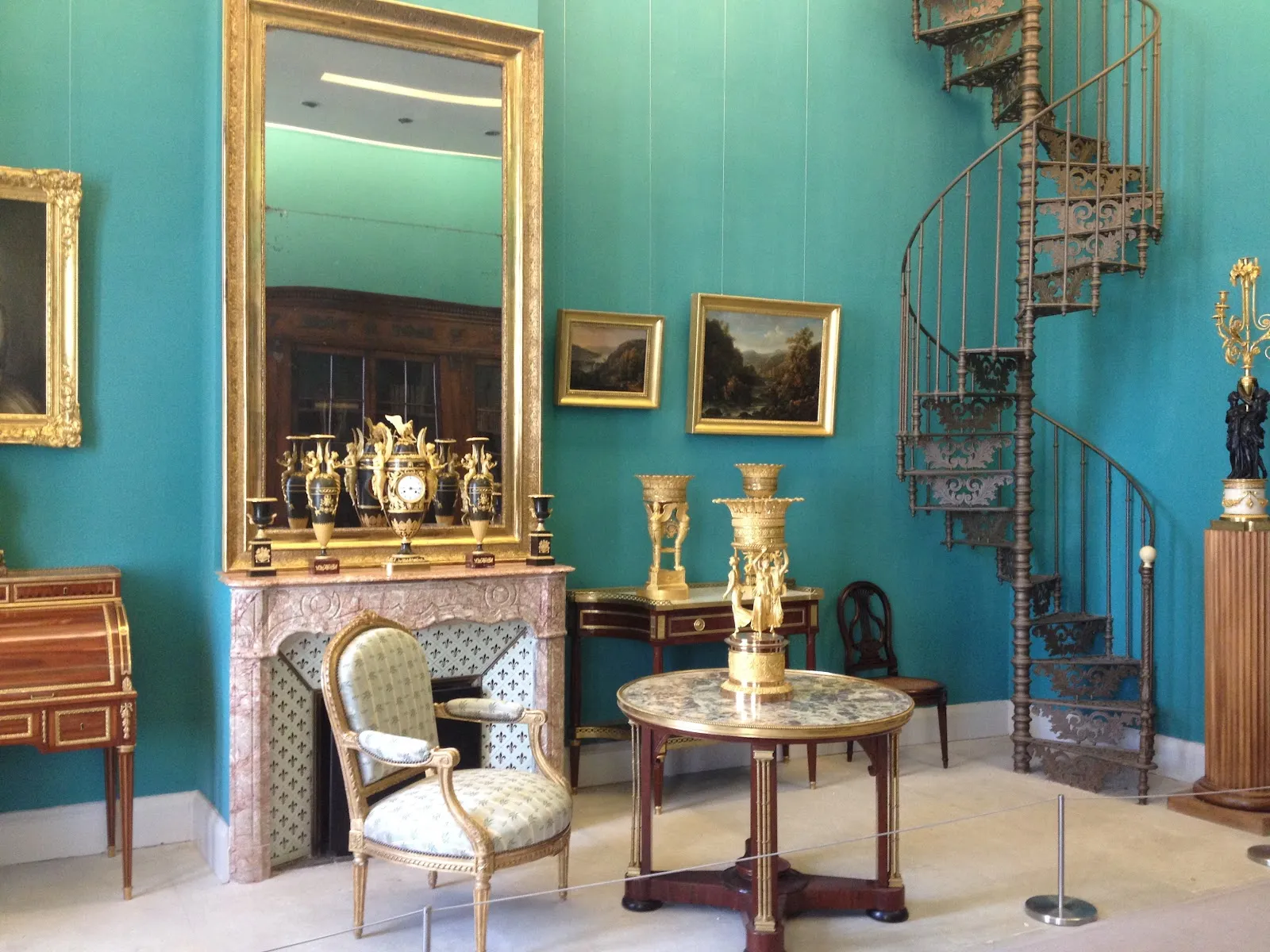 Musée Des Arts Décoratifs Sabatier D'Espeyran