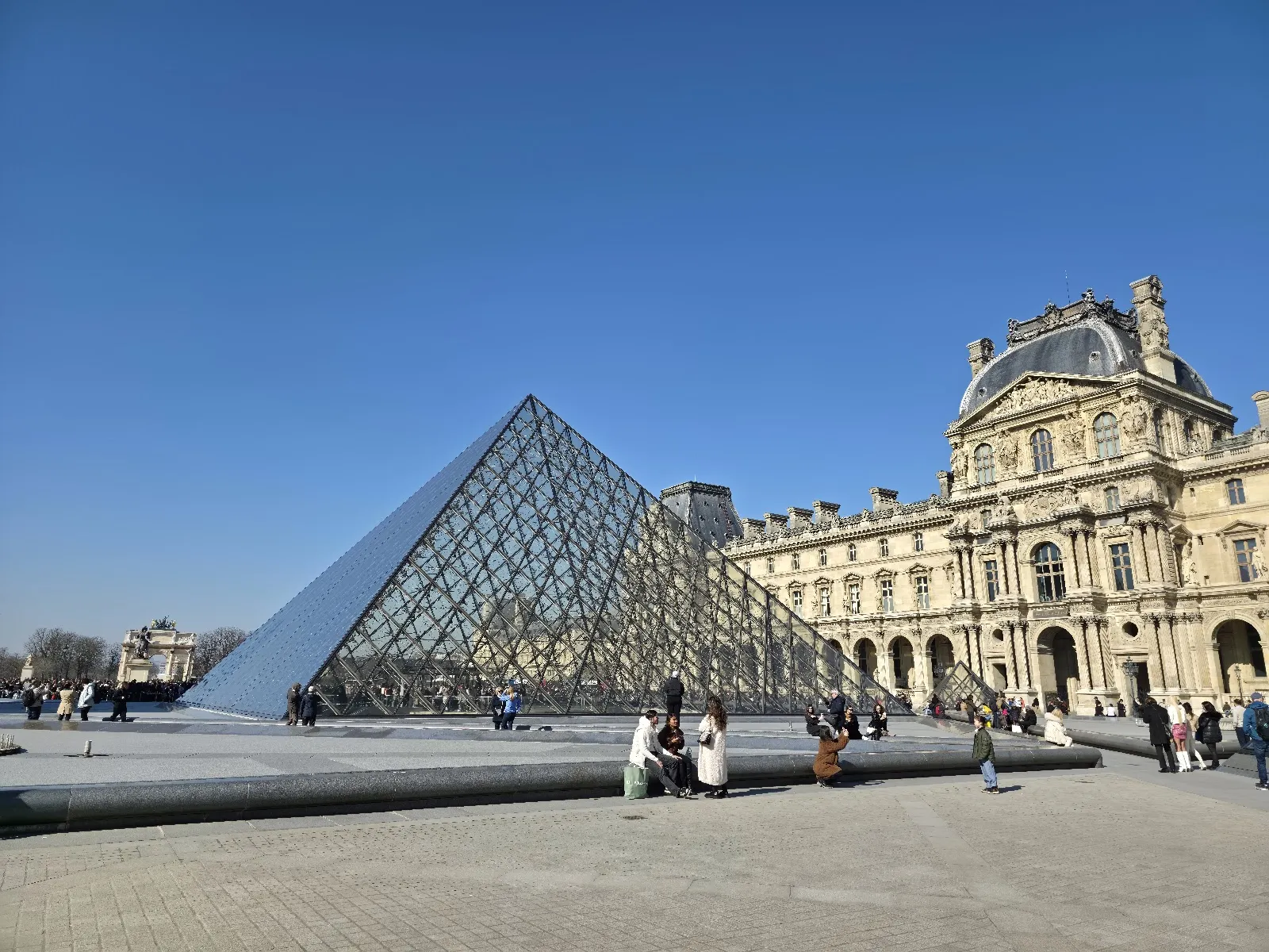 Musée Du Louvre — photo 1