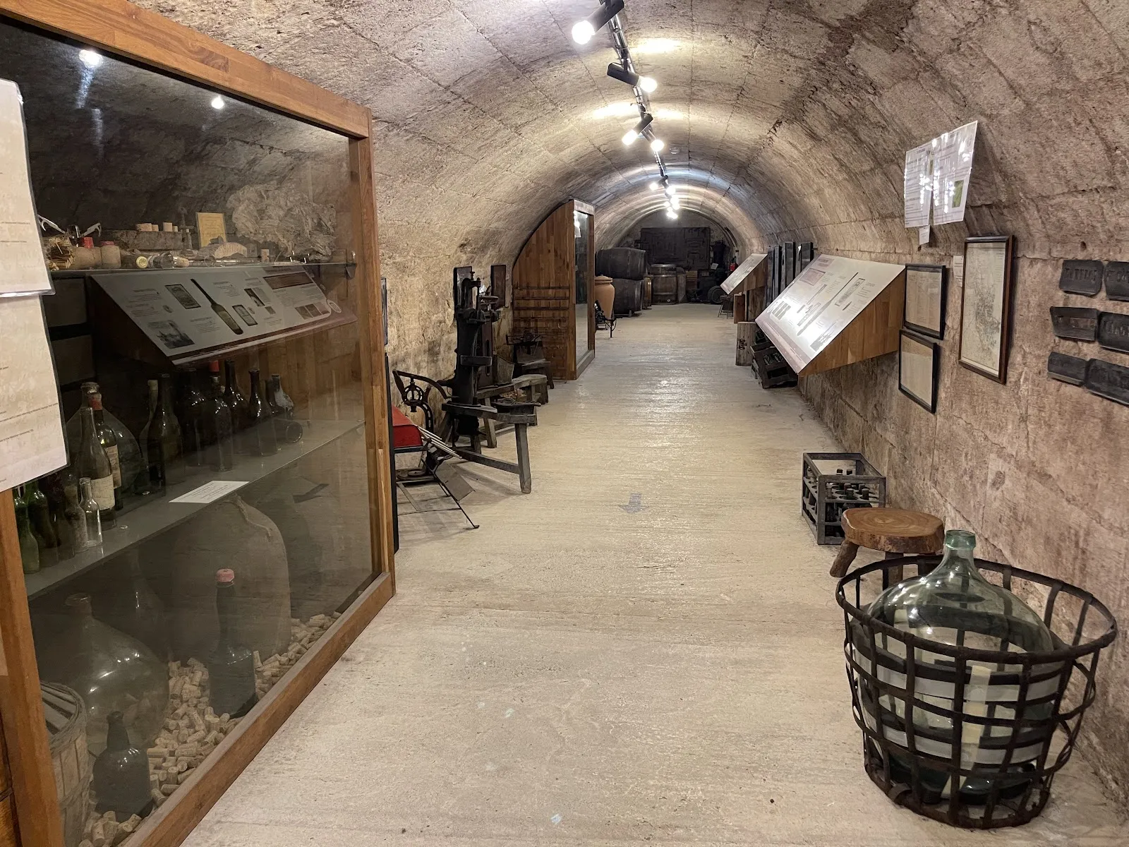 Musée Du Vin Et Du Négoce De Bordeaux