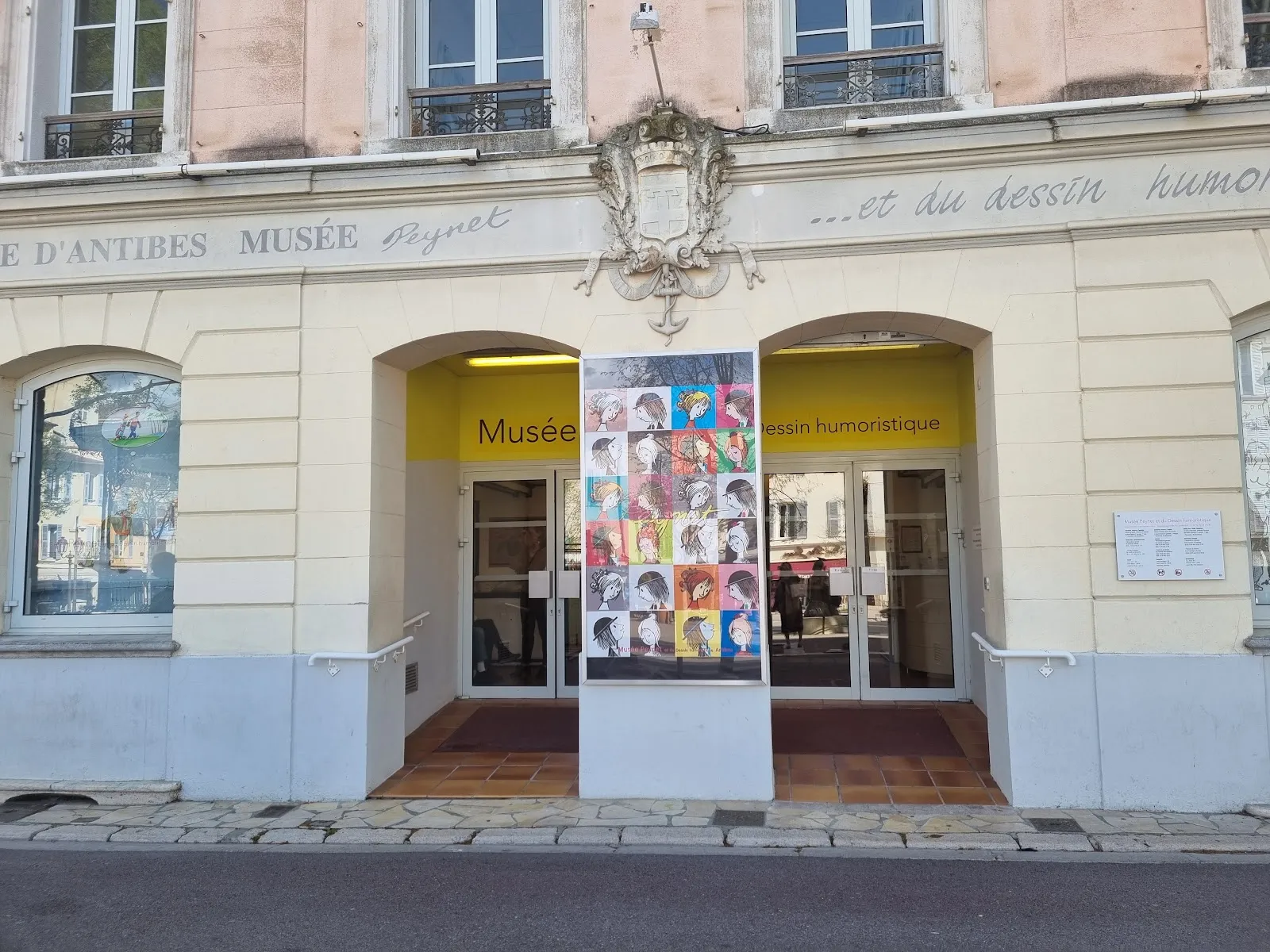 Musée Peynet Et Du Dessin Humoristique