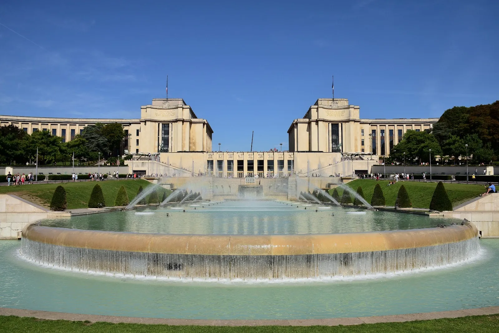 Palais De Chaillot — photo 1