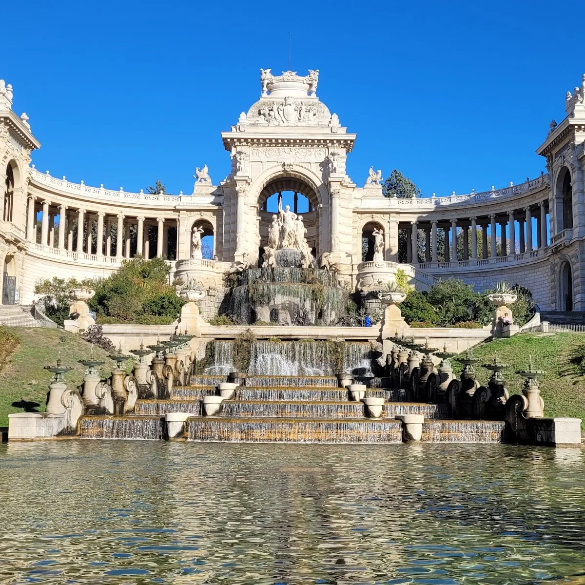 Palais Longchamp — photo 1