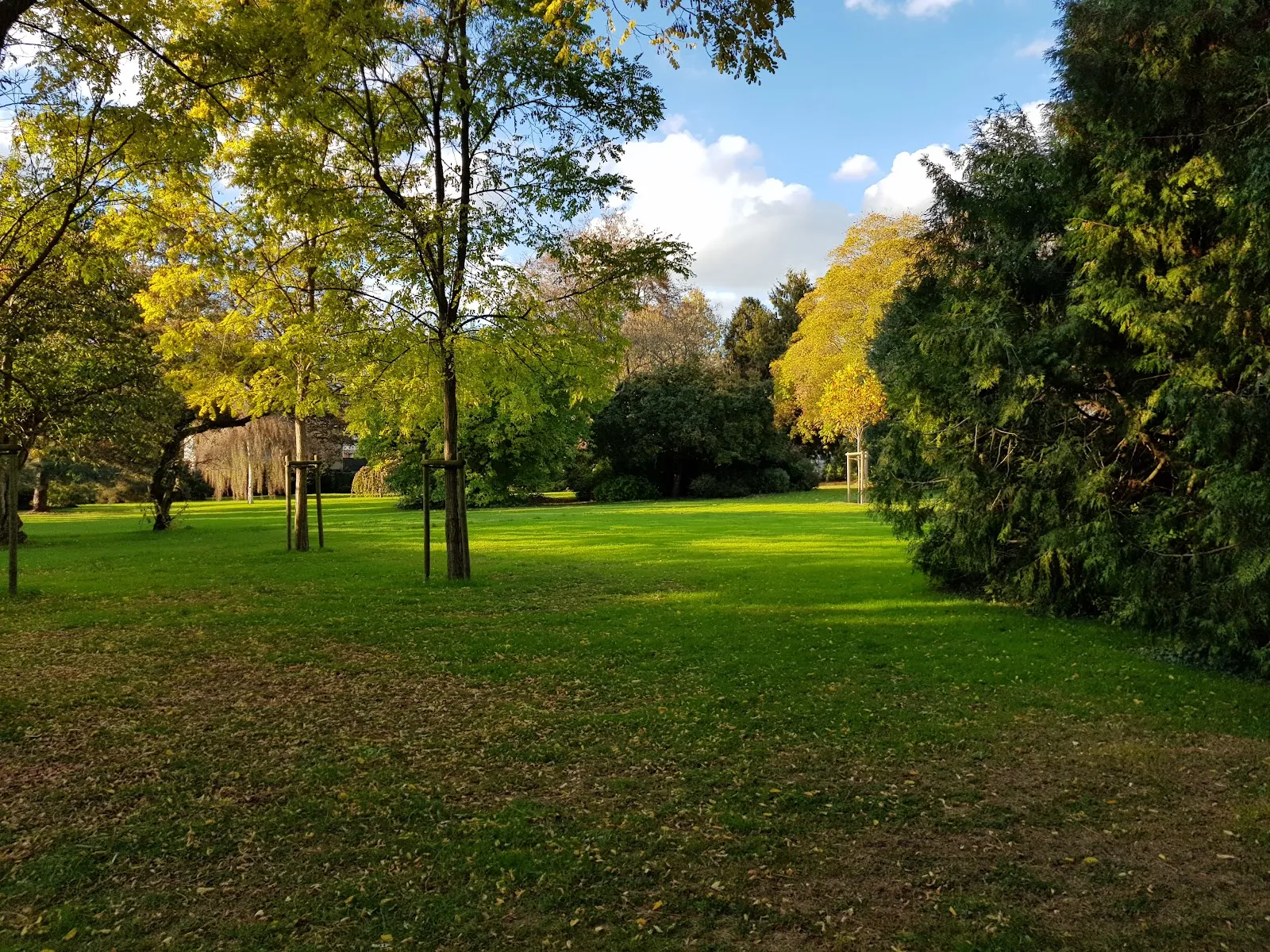 Parc De Maurepas