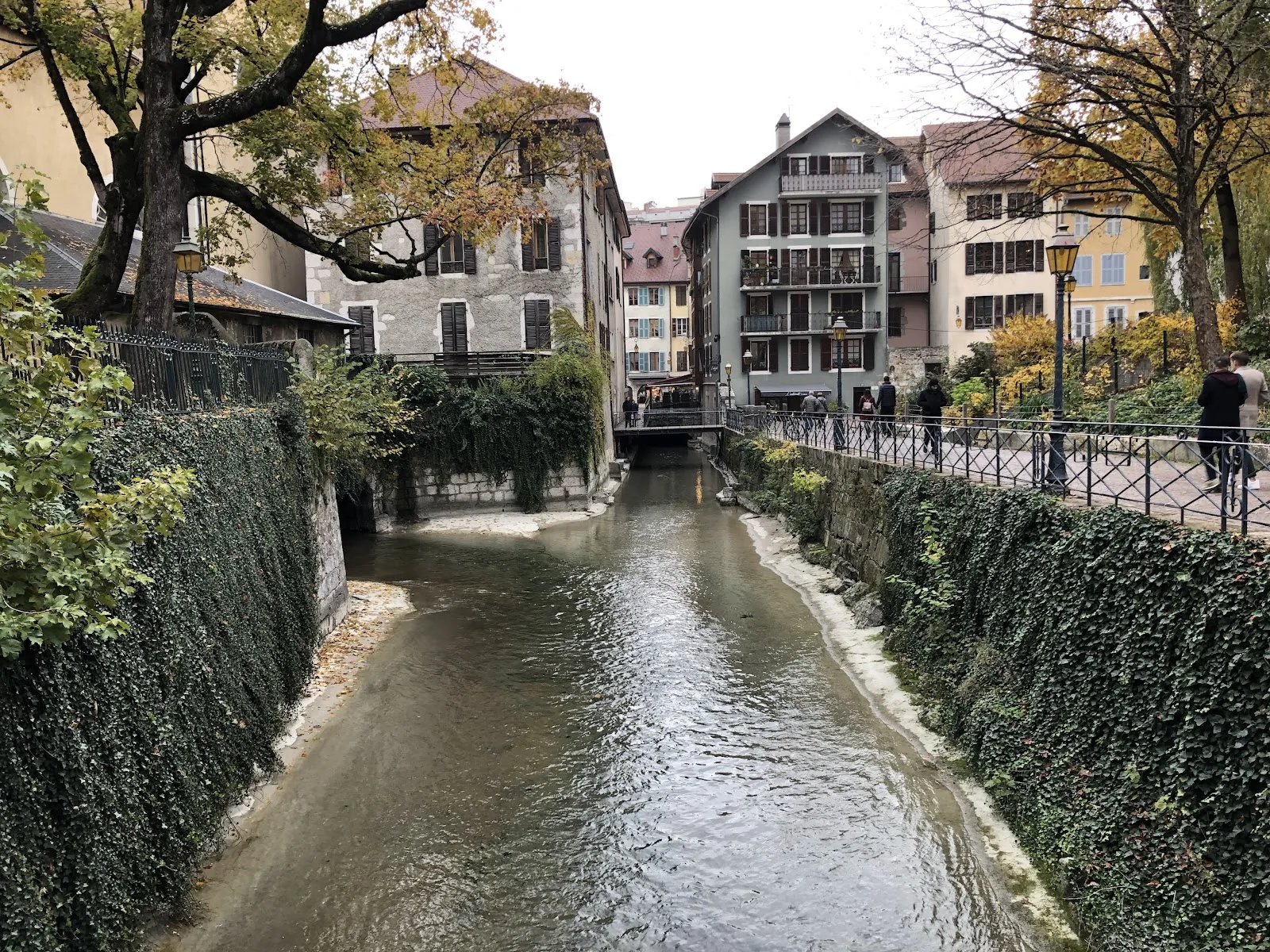 Parc Pour Enfants Du Jardin De L'Évêché — photo 1