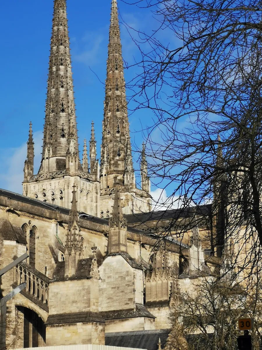 Parvis Des Droits De L'Homme - Place De L'Ukraine — photo 1